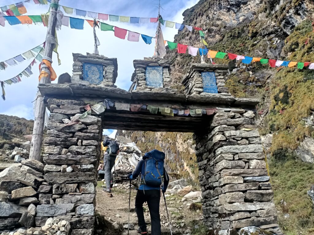 Guide Rajan completed trek with Benjamin and his son