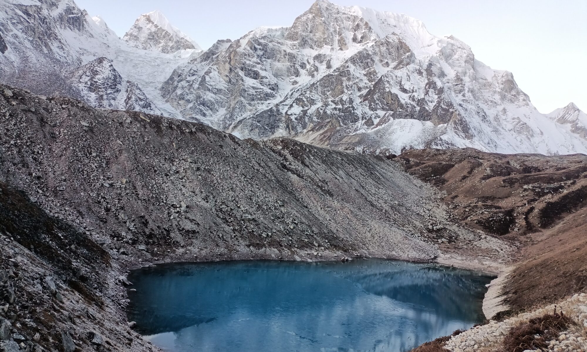 green lake in manaslu circuit