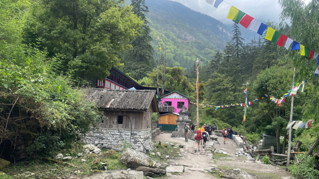 Manaslu Circuit Trek - 15 Days 7 Lunga Chhyuda - Namrung